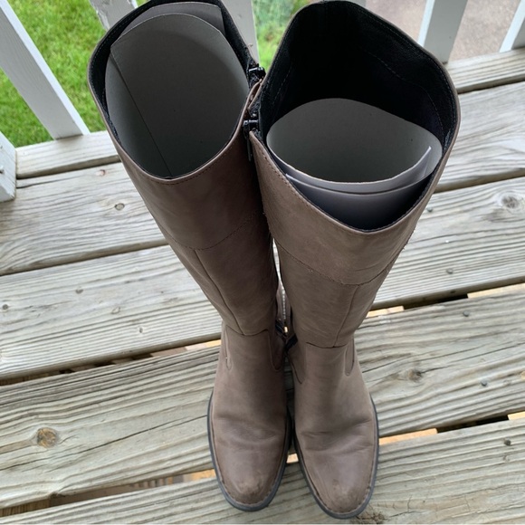 Born Leather Knee High Tall Boots Taupe Grey Leather Zip Up Womens 6.5 US D15122 - Picture 16 of 16